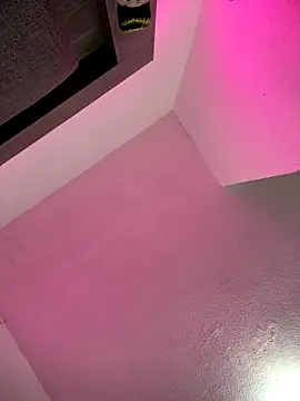 Snapshot of Cherrynoa chatting on 4, 12, 2025 Cherrynoa online show from 4, 12, 2025