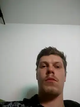 Snapshot of mojpipik21cm chatting on 19, 11, 2025 mojpipik21cm online show from 19, 11, 2025