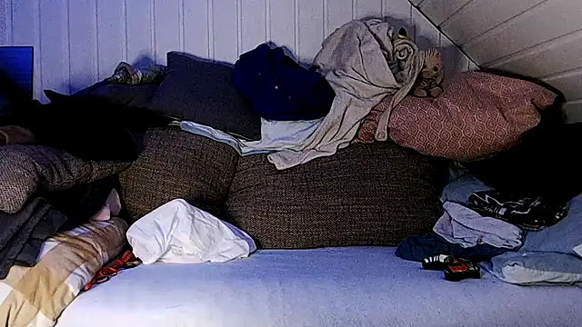 Snapshot of Youngtimer_1997 chatting on 23, 10, 2025 Youngtimer 1997 online show from 23, 10, 2025