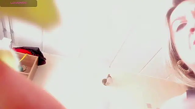 Snapshot of charlize_legs chatting on 8, 12, 2024 charlize legs online show from 8, 12, 2024