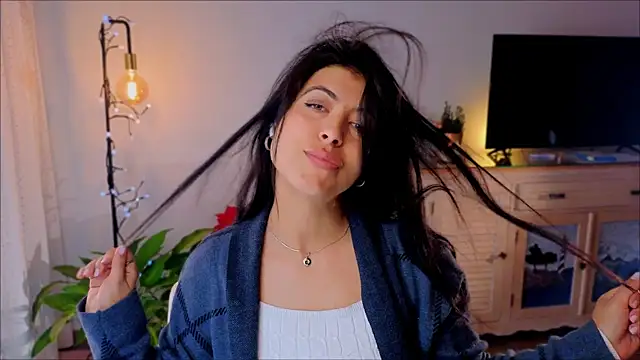 anabelcurvy online show from 5, 12, 2024