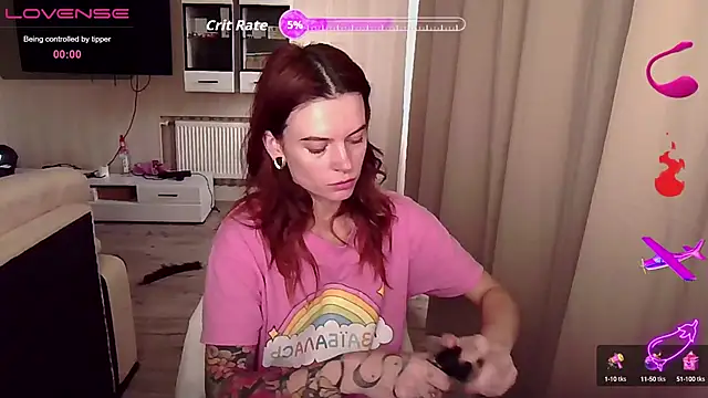 Snapshot of RinaDevil chatting on 12, 9, 2025 RinaDevil online show from 12, 9, 2025