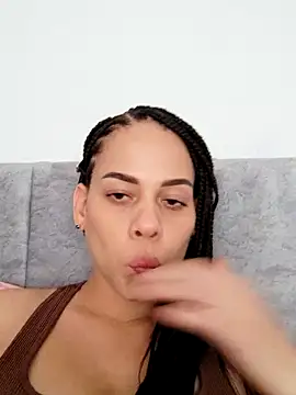 Dannacamila online show from 14, 11, 2025