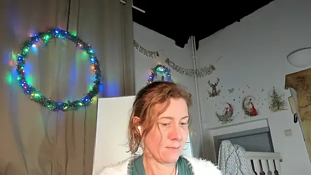 Snapshot of Lola_Belgium chatting on 15, 1, 2025 Lola Belgium online show from 15, 1, 2025