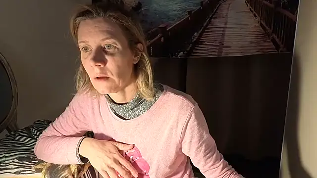 Lola Belgium online show from 12, 4, 2026