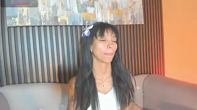 LauraAristizabal online show from 3, 10, 2025