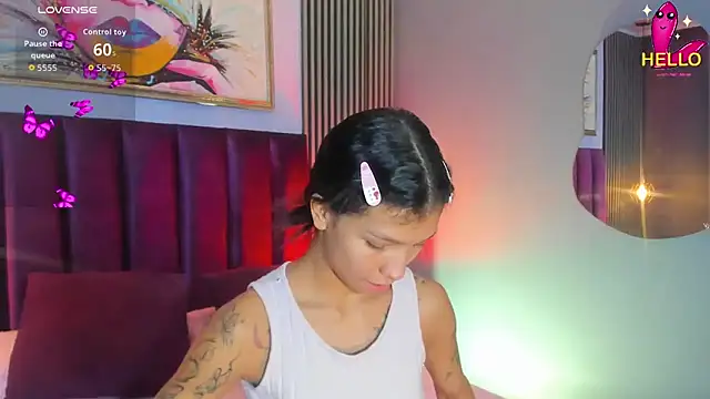 LauraAristizabal online show from 6, 11, 2025