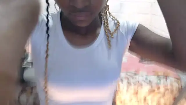 sexyjustin202 online show from 8, 1, 2025