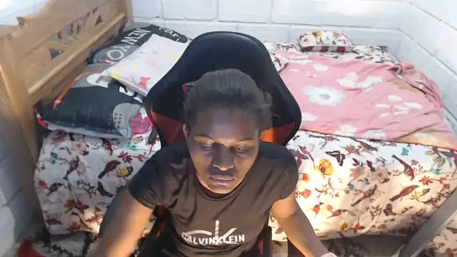 sexyjustin202 online show from 18, 1, 2025