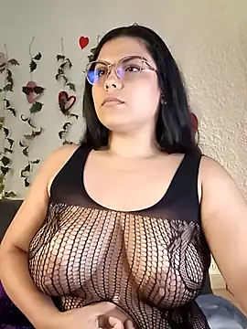 kittylu   online show from 24, 2, 2025