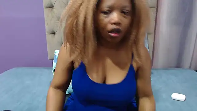 PeachAss4UU online show from 28, 7, 2026