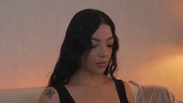 sarah hiill online show from 14, 3, 2026