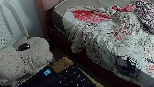 Snapshot of charrysexy1 chatting on 23, 11, 2025 charrysexy1 online show from 23, 11, 2025