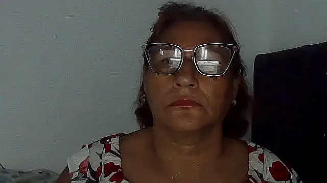 Snapshot of charrysexy1 chatting on 26, 11, 2025 charrysexy1 online show from 26, 11, 2025