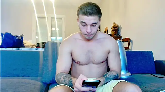Snapshot of Elkafit28 chatting on 31, 1, 2025 Elkafit28 online show from 31, 1, 2025