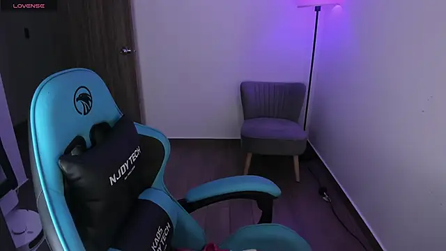 Miss Nicole online show from 15, 2, 2026