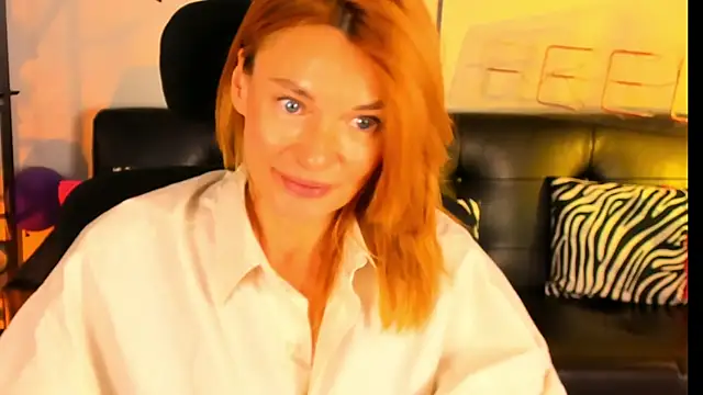 MistyBarnes online show from 9, 3, 2025