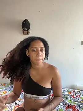 Snapshot of Miley_and_Vash chatting on 12, 1, 2025 Miley and Vash online show from 12, 1, 2025