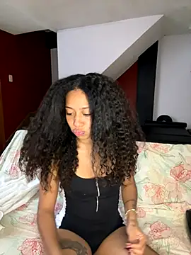 Miley and Vash online show from 5, 12, 2025