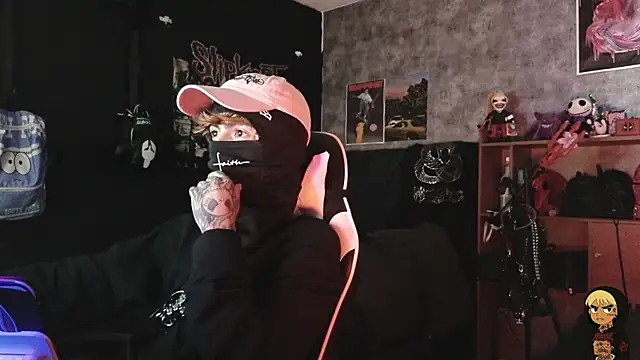 Snapshot of AcidMilo chatting on 6, 1, 2026 AcidMilo online show from 6, 1, 2026