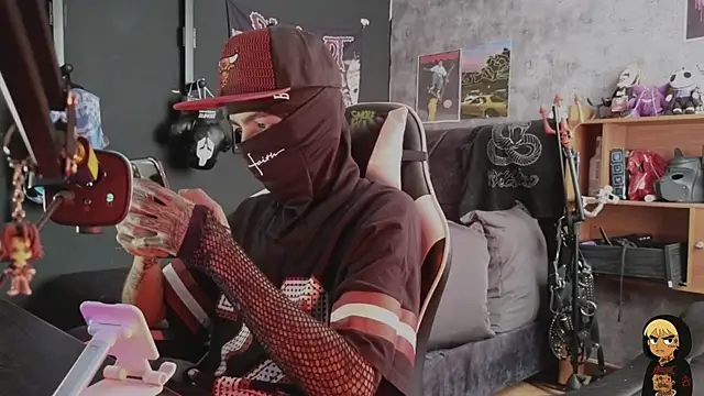 Snapshot of AcidMilo chatting on 9, 1, 2026 AcidMilo online show from 9, 1, 2026