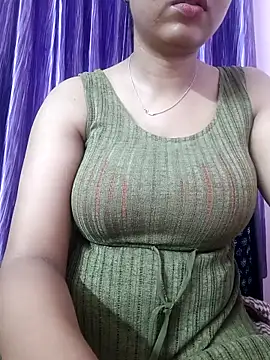 Snapshot of Nia__09 chatting on 14, 9, 2025 Nia  09 online show from 14, 9, 2025