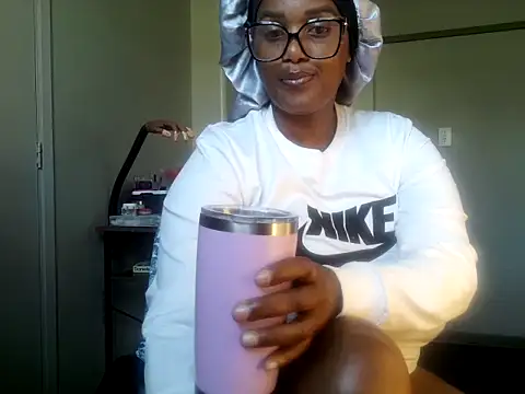 Charlie-Crawford online show from 3, 10, 2025