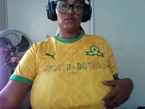 Snapshot of Charlie-Crawford chatting on 2, 6, 2026 Charlie-Crawford online show from 2, 6, 2026