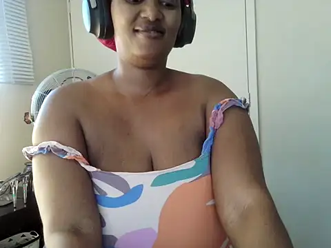 Snapshot of Charlie-Crawford chatting on 15, 6, 2026 Charlie-Crawford online show from 15, 6, 2026