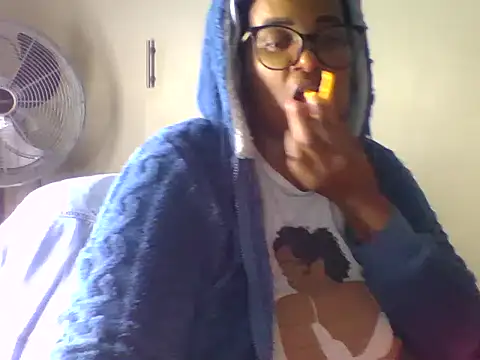 Snapshot of Charlie-Crawford chatting on 7, 7, 2026 Charlie-Crawford online show from 7, 7, 2026