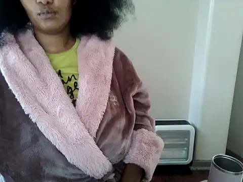 Snapshot of Charlie-Crawford chatting on 28, 7, 2026 Charlie-Crawford online show from 28, 7, 2026