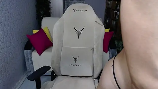 lillit  gold online show from 9, 10, 2025