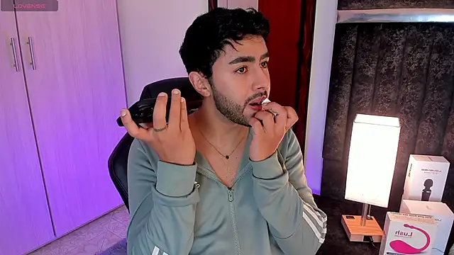 ItsMeEros online show from 23, 2, 2025