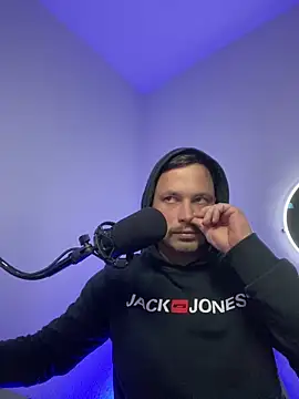 Jonkitzler1 online show from 7, 3, 2025