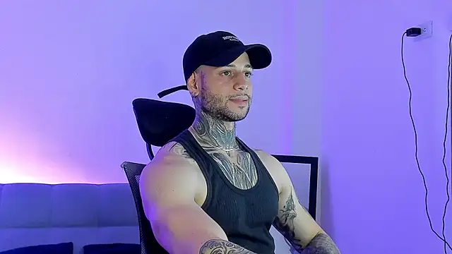 Snapshot of _jamesleandros1 chatting on 14, 6, 2026 jamesleandros1 online show from 14, 6, 2026