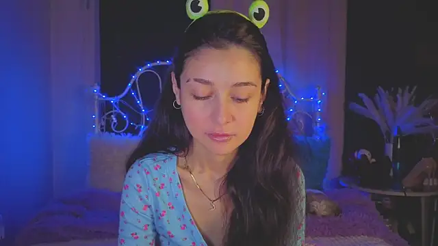 Snapshot of Funny_Bunny chatting on 25, 10, 2025 Funny Bunny online show from 25, 10, 2025