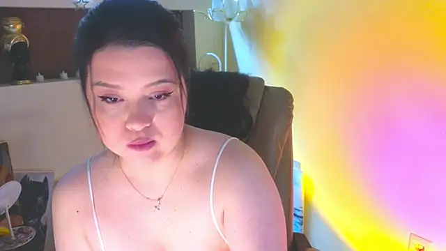 Snapshot of Malika_uAngel chatting on 20, 4, 2026 Malika uAngel online show from 20, 4, 2026