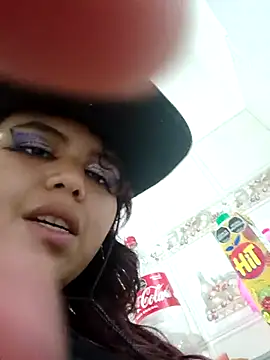 Snapshot of SabinaMerchetti chatting on 3, 2, 2026 SabinaMerchetti online show from 3, 2, 2026