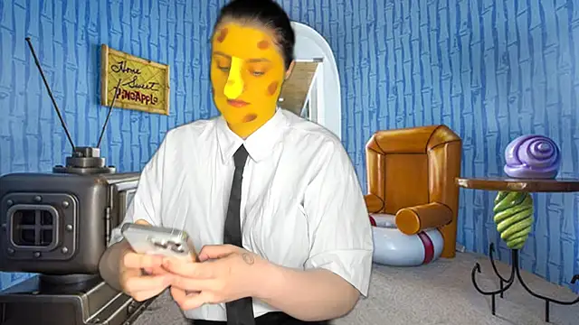 Snapshot of KiraKoval chatting on 15, 5, 2026 KiraKoval online show from 15, 5, 2026