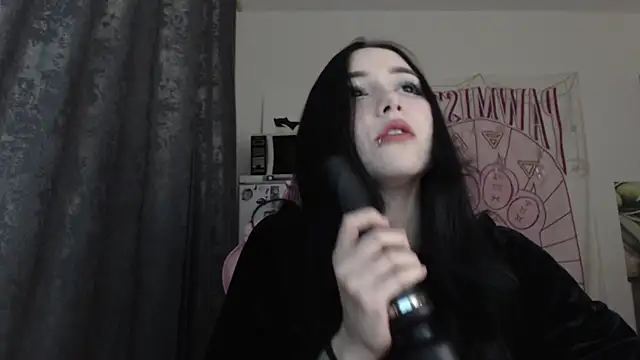 Snapshot of Holy420lolii chatting on 12, 12, 2024 Holy420lolii online show from 12, 12, 2024