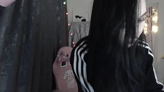 Snapshot of Holy420lolii chatting on 14, 2, 2025 Holy420lolii online show from 14, 2, 2025