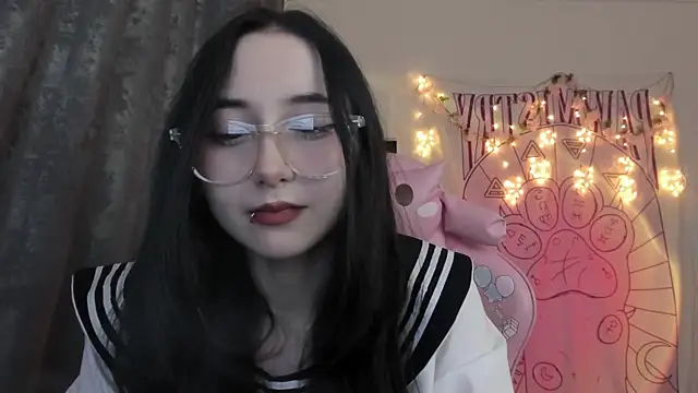 Snapshot of Holy420lolii chatting on 13, 3, 2025 Holy420lolii online show from 13, 3, 2025