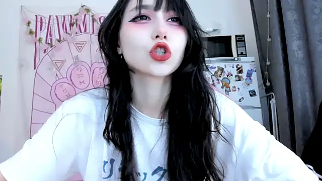 Snapshot of Holy420lolii chatting on 28, 5, 2026 Holy420lolii online show from 28, 5, 2026