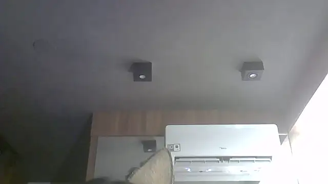 Skinny-Kitten online show from 2, 12, 2025