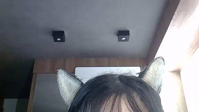 Skinny-Kitten online show from 4, 4, 2026