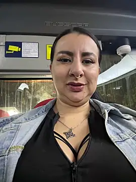 Abril Luv online show from 20, 12, 2025