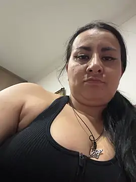 Abril Luv online show from 5, 2, 2026