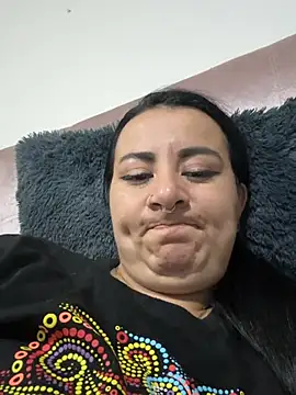 Abril Luv online show from 14, 5, 2026