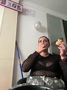 Abril Luv online show from 20, 5, 2026