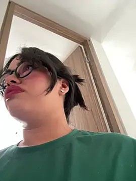 Snapshot of andra_rose chatting on 12, 1, 2025 andra rose online show from 12, 1, 2025